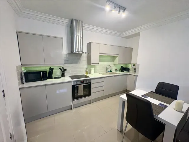 The Croft, Tenby, SA70, photo 3
