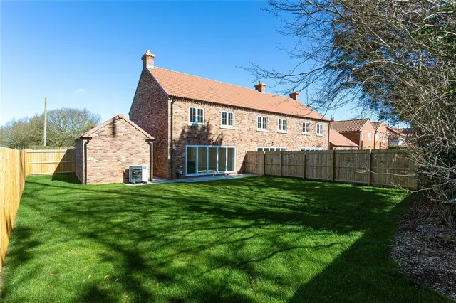 Tollerton Road, Huby, YO61, photo 1