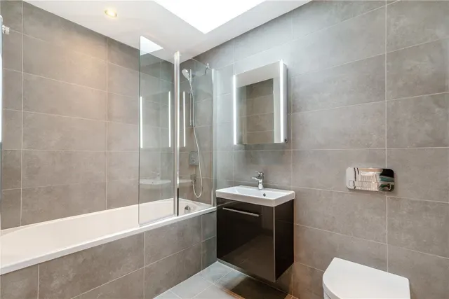 Lambert House, Harrogate, HG1, photo 2