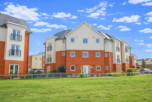 Gladwin Way, Harlow, CM20, photo 1
