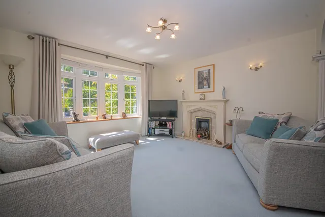 Photo 3 — Pendula Way, Bishopstoke, Eastleigh, SO50 6GL