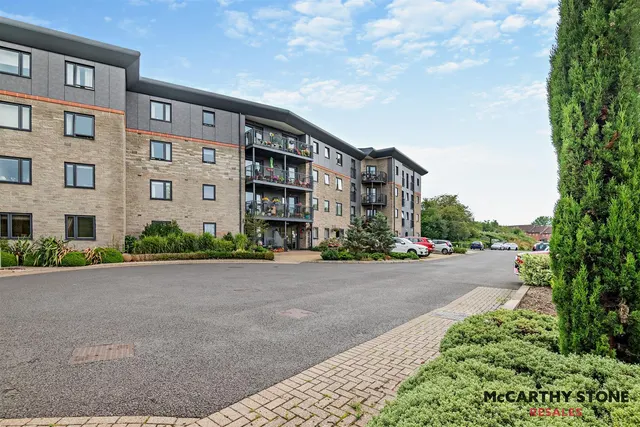 High Street, Hanham, BS15, photo 1