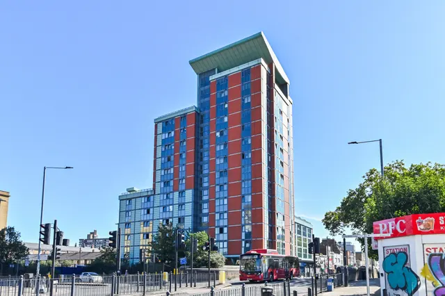 London, E14, photo 1