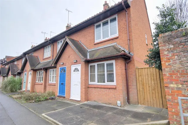 Photo 2 — Wylies Road, Beverley
