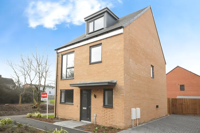 Ghyllgrove Close, Basildon, SS14, photo 1