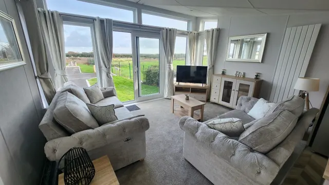 Mill Rythe Coastal Village, Havant Road, Hayling Island, photo 1