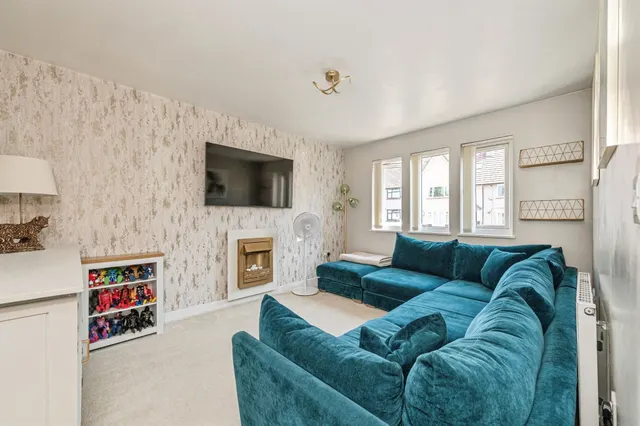 Leyland Road, Birstall, WF17, photo 3
