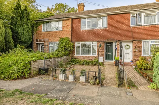Lansdown Close, Woking, GU21, photo 1
