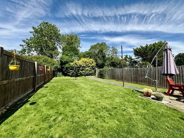 Photo 3 — Woodside Avenue, Swindon, Wiltshire, SN3 1DU