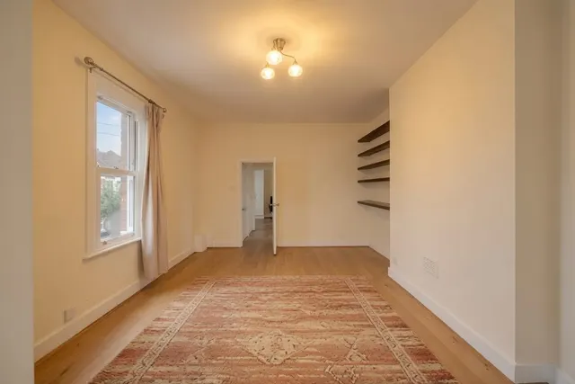 Howard Road, London, NW2, photo 3