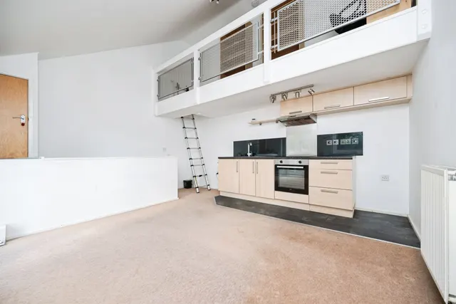 Attingham Drive, Dudley, DY1, photo 3