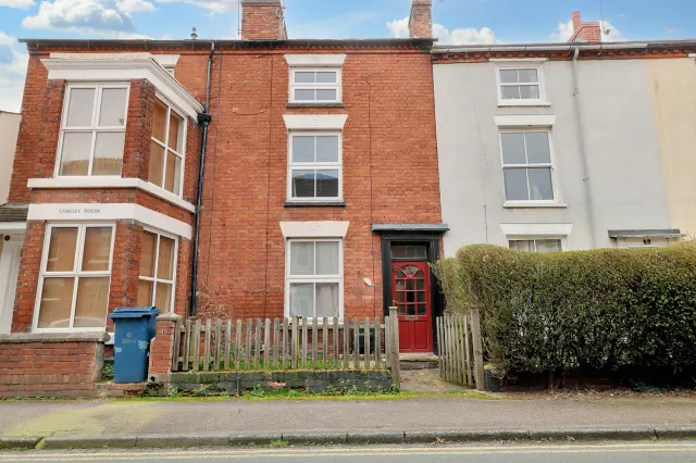 County Road, Stafford, photo 1