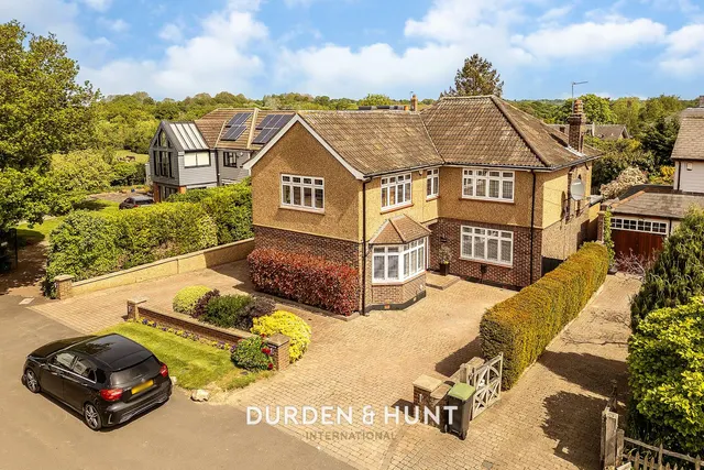 Farm End, Chingford, E4, photo 1