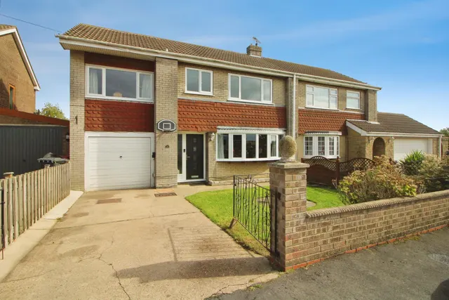 Baker Drive, Winterton, DN15, photo 1