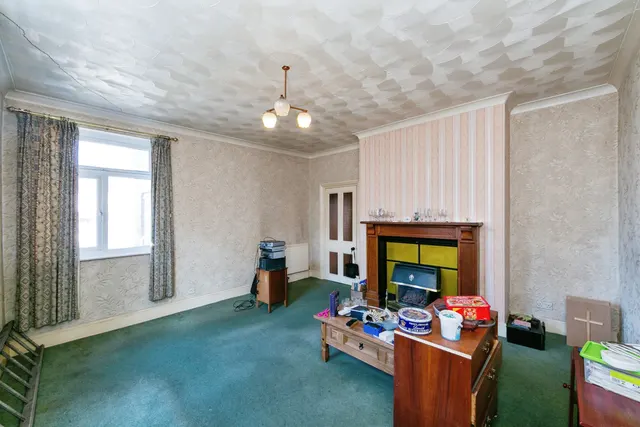 High Street, Rotherham, S63, photo 3