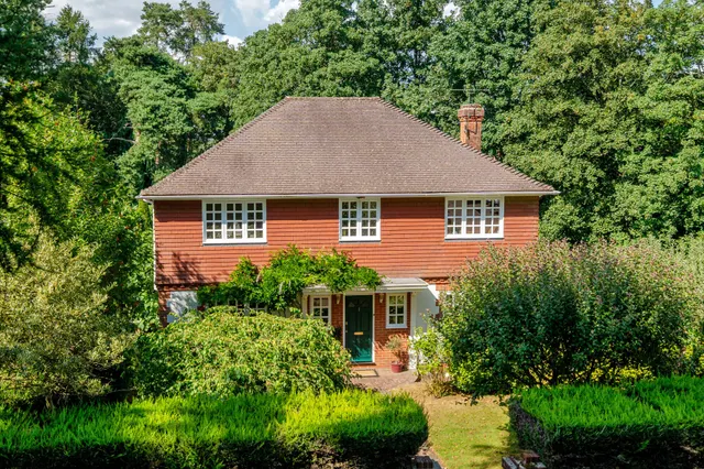 Photo 2 — Linkside South, Hindhead, GU26