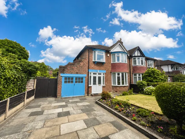 Hayling Road, Sale, M33, photo 1