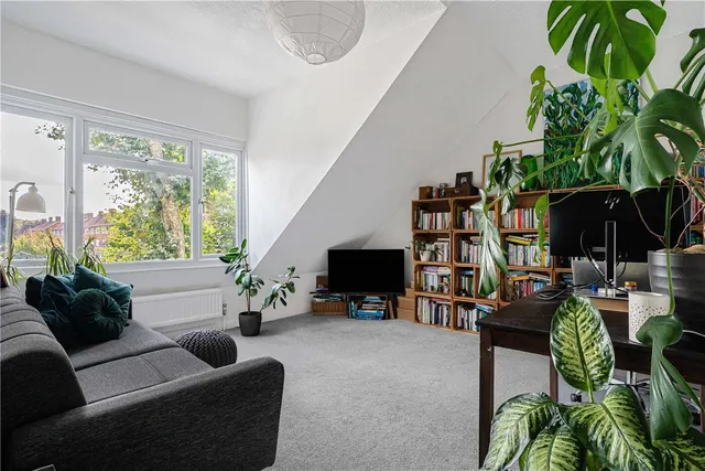 Priory Avenue, London, N8, photo 3