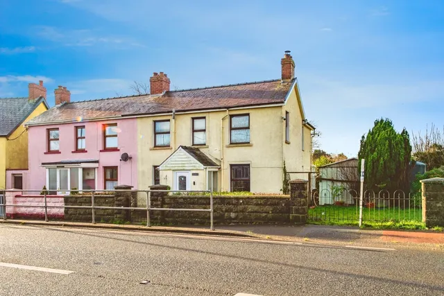Dwrbach, Fishguard, SA65, photo 1