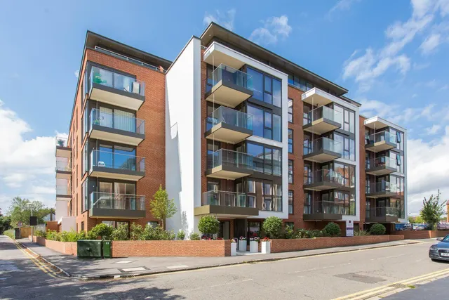 Station Road, Gerrards Cross, SL9, photo 1