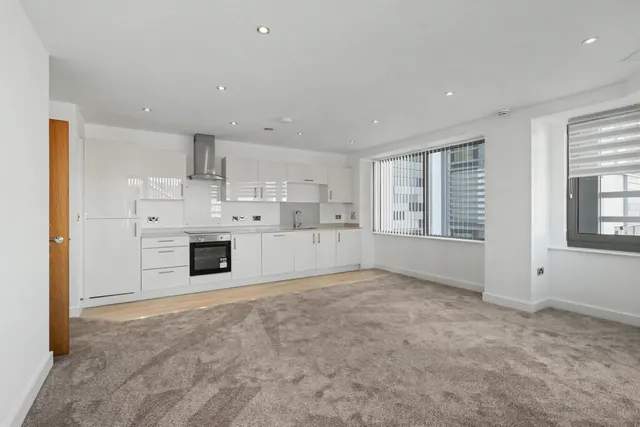 Parkstone Road, BH15, photo 2