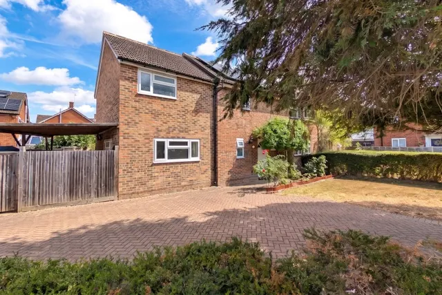 Hammond Road, Woking, GU21, photo 2