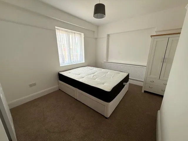 Upper Brighton Road, Sompting, BN15, photo 3