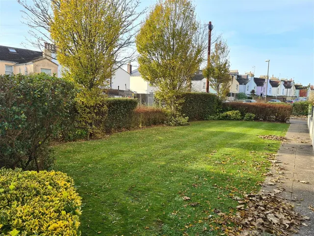 Photo 3 — Orme Road, Worthing