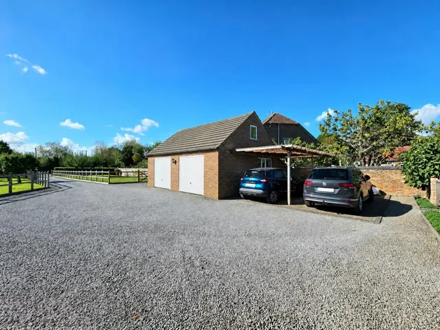 Middle Street, Eastington, GL10, photo 3