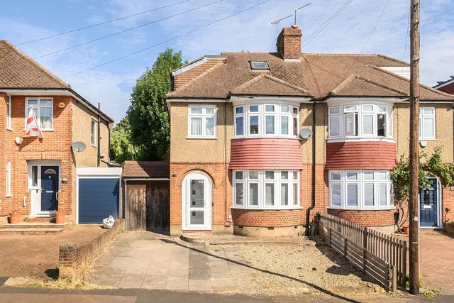 Norwich Road, Northwood, HA6, photo 1