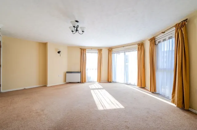 Photo 3 — Sidcup Hill, 7 Glenrose Court Sidcup Hill Sidcup Greater London Sidcup, SIDCUP, Kent, DA146HG