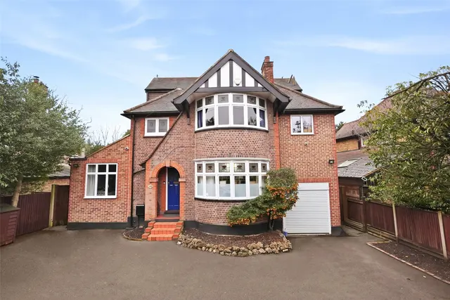 Photo 2 — Uxbridge Road, Hampton Hill, TW12 1AU