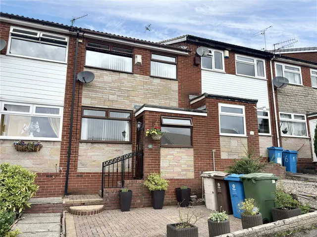 Glaisdale, Clarksfield, OL4, photo 1