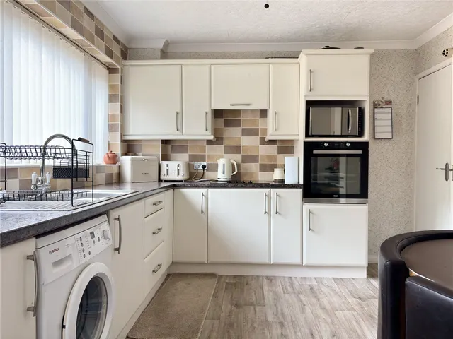 Glaisdale, Clarksfield, OL4, photo 3