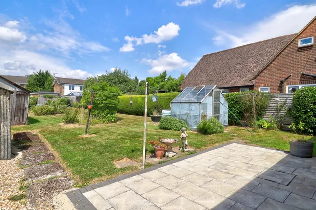 Browns Road, High Wycombe, HP15, photo 3