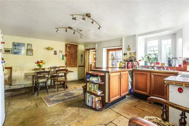 West End, Witney, OX28, photo 3