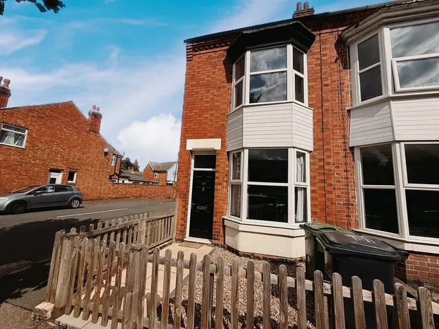 Albert Promenade, LOUGHBOROUGH, photo 1