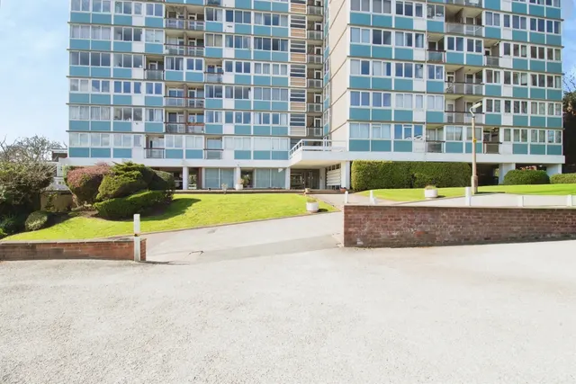 Kenilworth Court, Coventry, photo 1