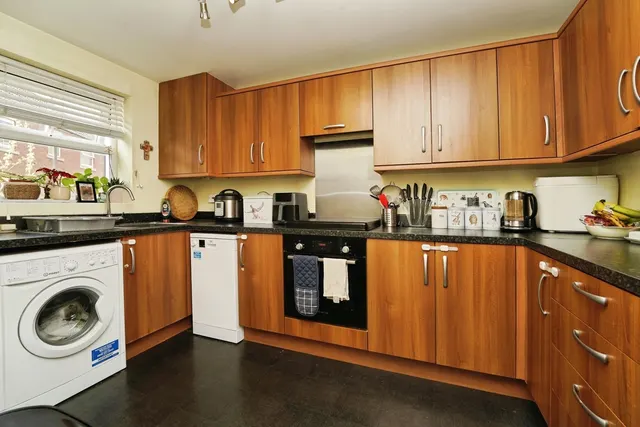 Photo 2 — Sealand Way Kingsway, Quedgeley, Gloucester, Gloucestershire, GL2