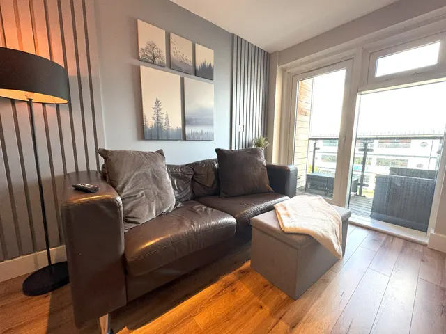 Photo 3 — Altamar, Kings Road, Swansea, West Glamorgan, SA1 8PY