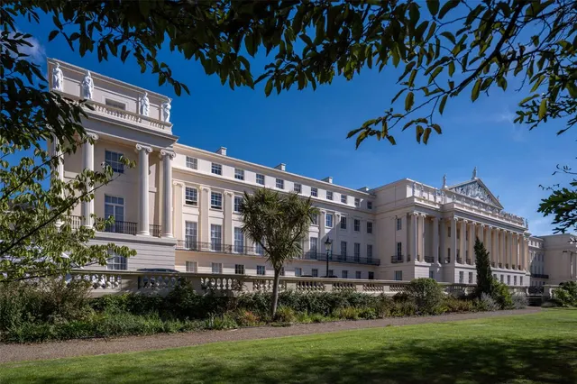 Cumberland Terrace, Regent's Park, London, NW1 4HP, photo 1