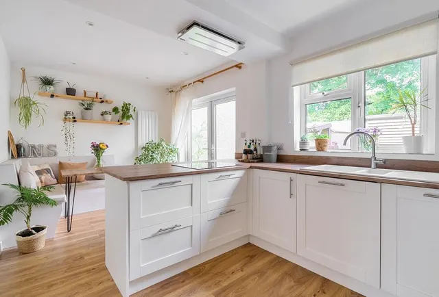 Colston Close, Winterbourne Down, BS36, photo 3