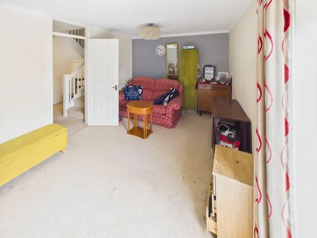 Arnolds Way, Cirencester, photo 3