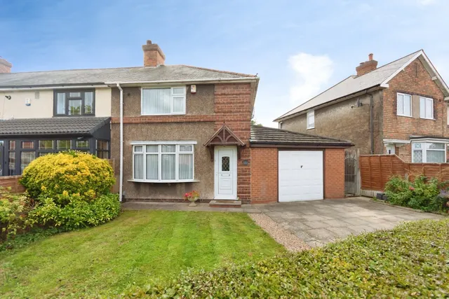 Overton Road, Birmingham, B27, photo 1