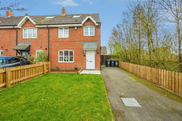 Cavendish Drive, Ashbourne, photo 1