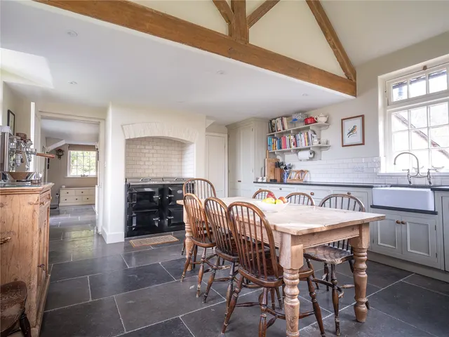 Low Road, Little Cheverell, SN10, photo 2