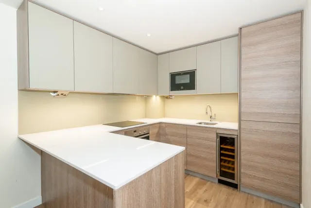 Aerodrome Road, Beaufort Park, NW9, photo 2