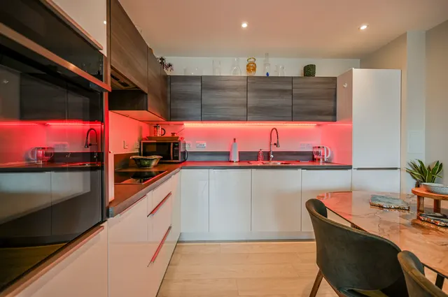Photo 2 — Flat 7, Grant House, 63 Cleveland Park Avenue, London