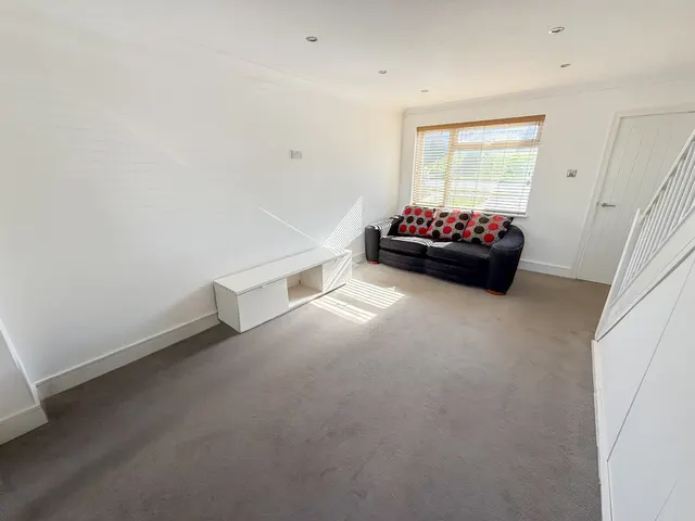 Maywood Avenue, Eastbourne, BN22, photo 3