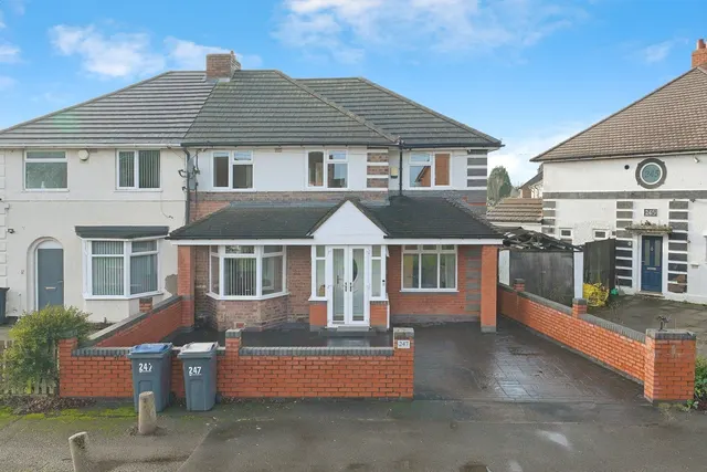 Prince Of Wales Lane, Birmingham, West Midlands, B14, photo 1
